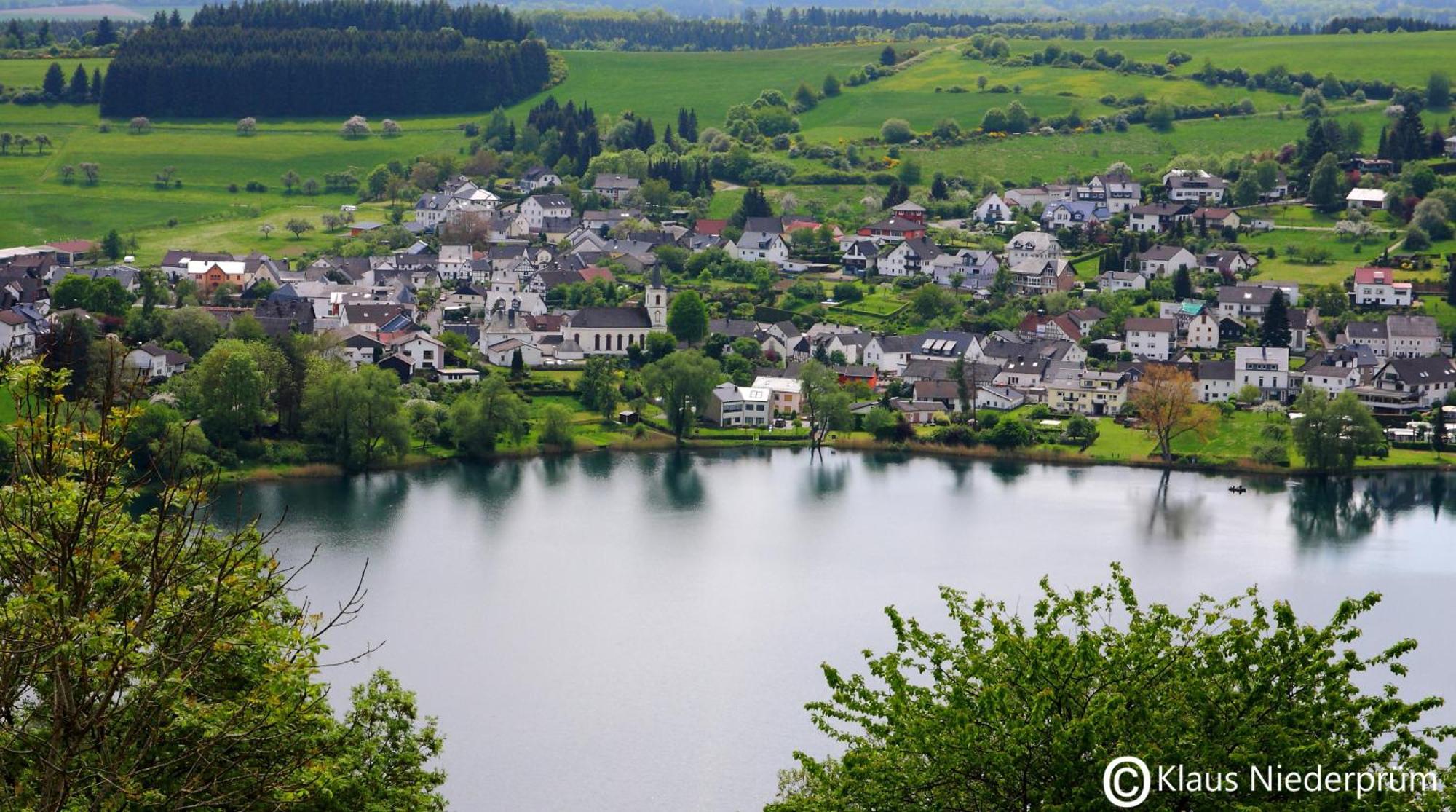 Ferienwohnung Welcome Mit Seeblick Schalkenmehren Luaran gambar